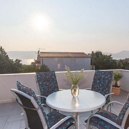 Apartment Dajana Pinezići エクステリア 写真